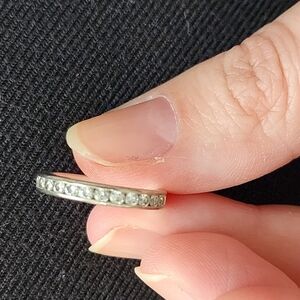 18K white gold and diamond wedding band